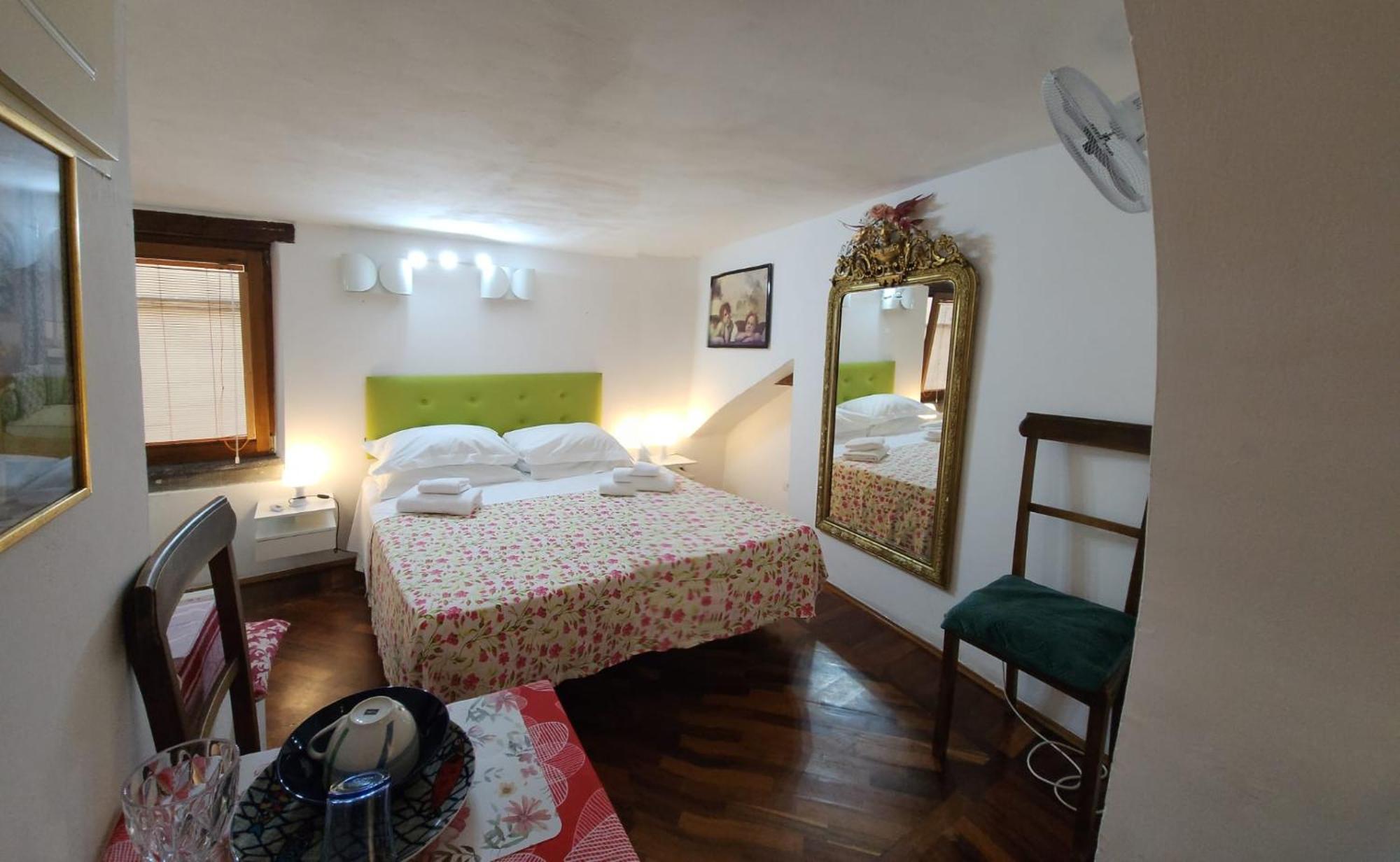 One-Bedroom Apartment,1697167125:JPEG